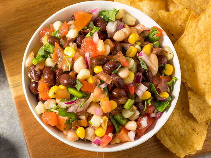 corn bean salsa image